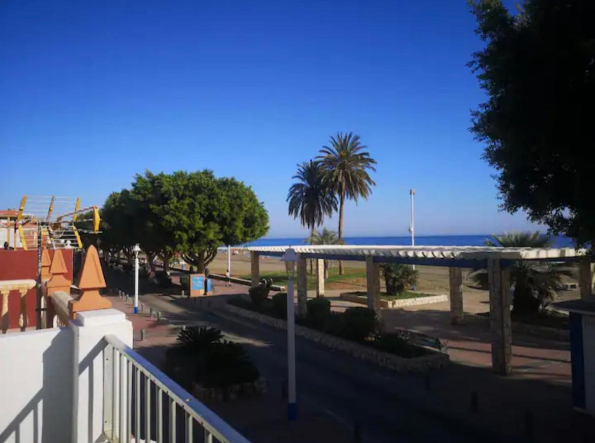 Beachfront House Málaga Eksteriør billede